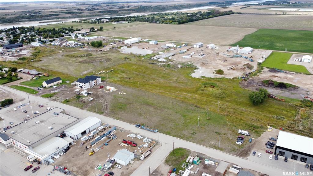 Second View of 450 Railway Avenue, Outlook, Saskatchewan, S0L 2N0
