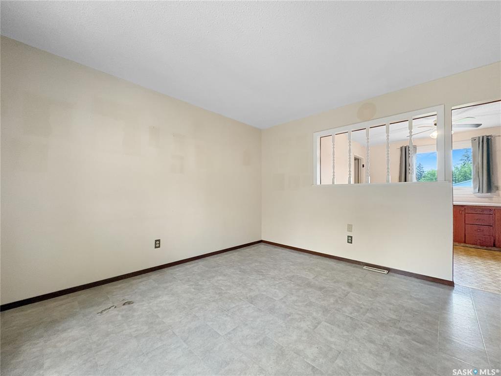 Second View of 3223 Maxwell Street, Massey Place, Saskatoon, Saskatchewan, S7L 3Y1