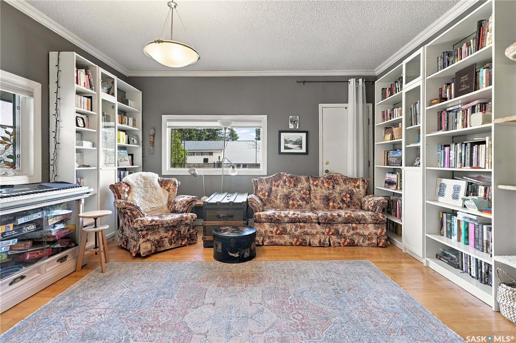 Fifth View of 250 3rd Avenue E, Gravelbourg, Saskatchewan, S0H 1X0