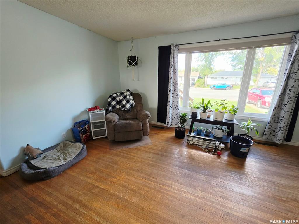 Fourth View of 1139 Broadview Road, Esterhazy, Saskatchewan, S0A 0X0