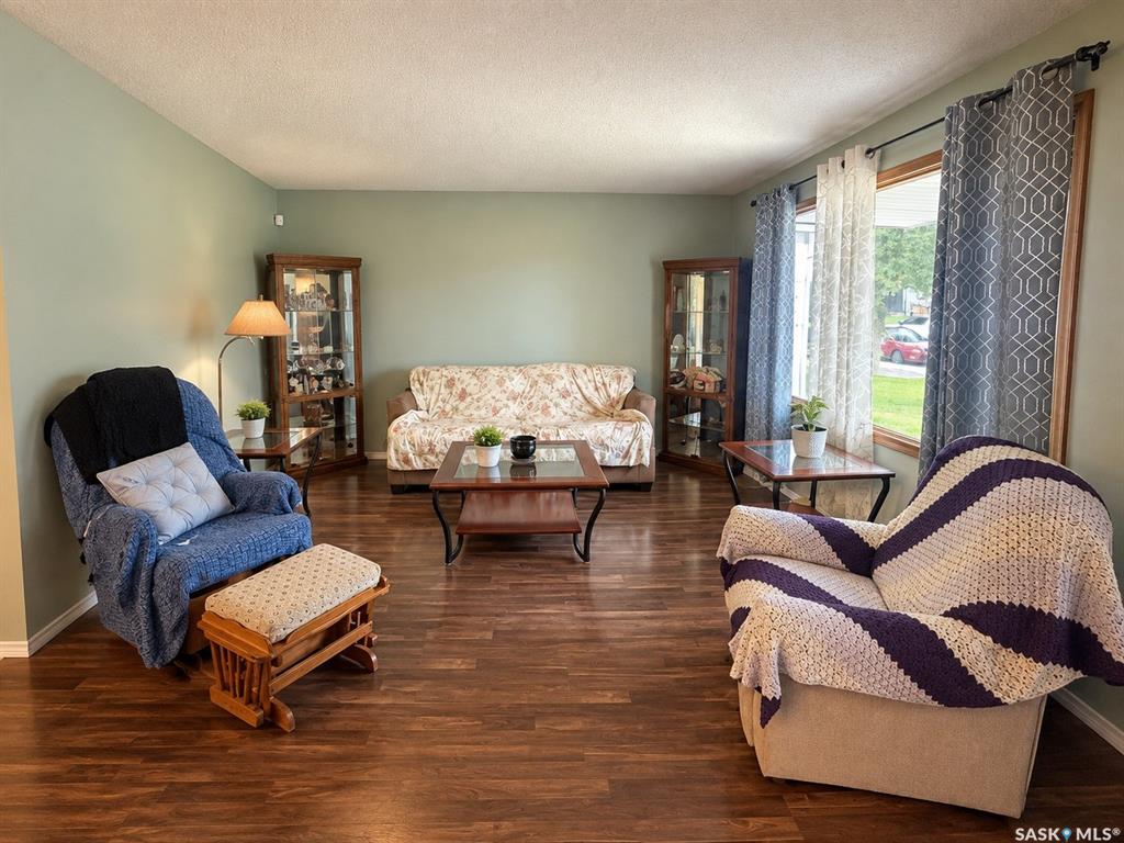 Second View of 2754 Mackay Street, Arnhem Place, Regina, Saskatchewan, S4R 1A6