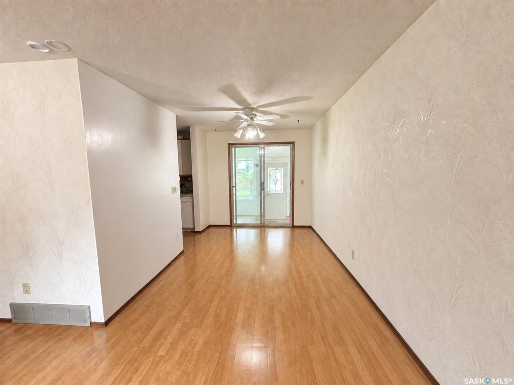 Fourth View of 890 Kingsmere Boulevard, Lakeridge SA, Saskatoon, Saskatchewan, S7J 4J7