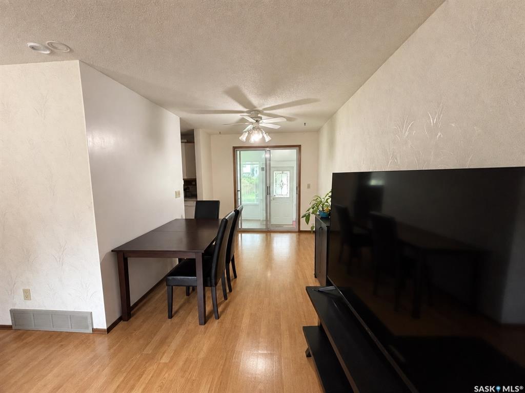 Fifth View of 890 Kingsmere Boulevard, Lakeridge SA, Saskatoon, Saskatchewan, S7J 4J7