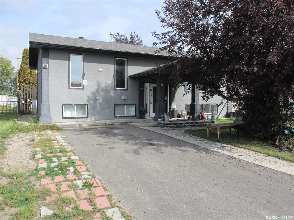 617 8th Avenue W, SK048707, Saskatchewan,