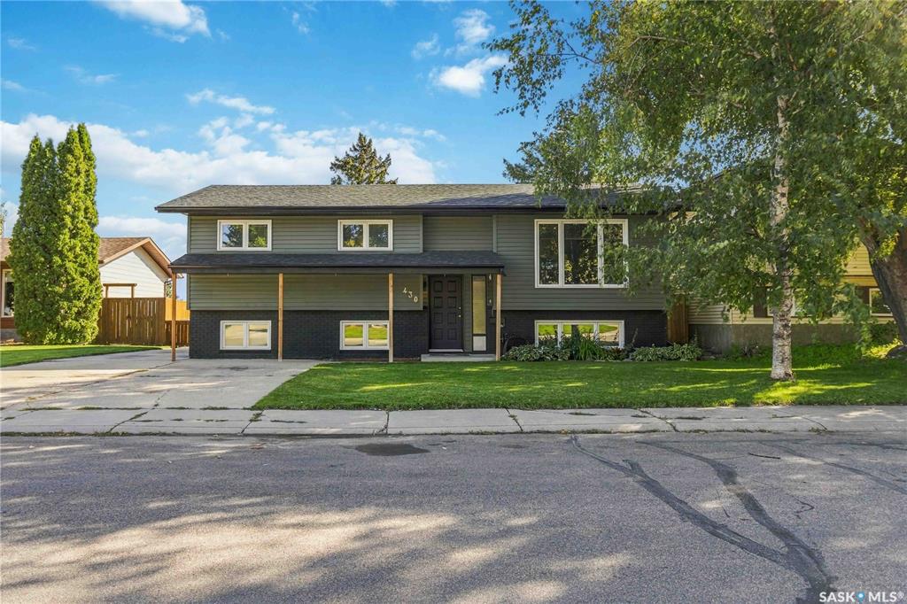 Second View of 430 Ball Way, Silverwood Heights, Saskatoon, Saskatchewan, S7K 6E7