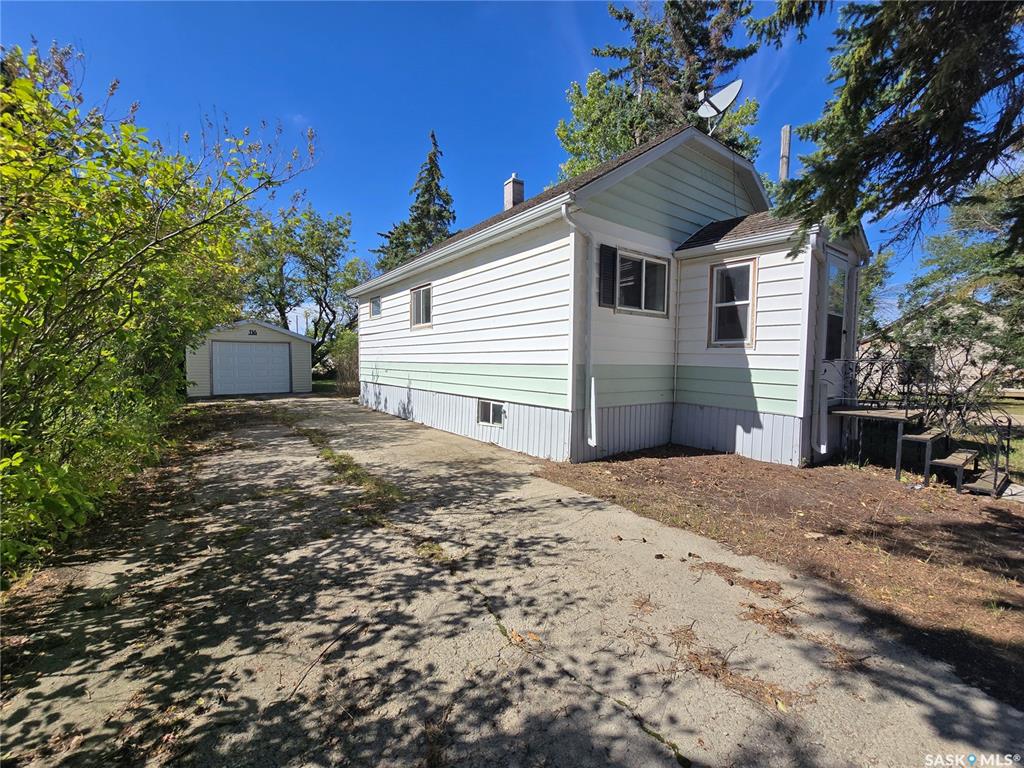 116 120 1st Avenue E, SK048714, Saskatchewan,