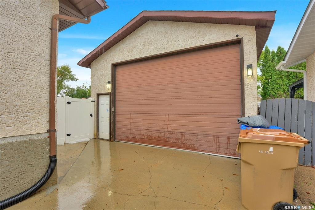 Second View of 6914 Whelan Drive, Rochdale Park, Regina, Saskatchewan, S4X 3W1