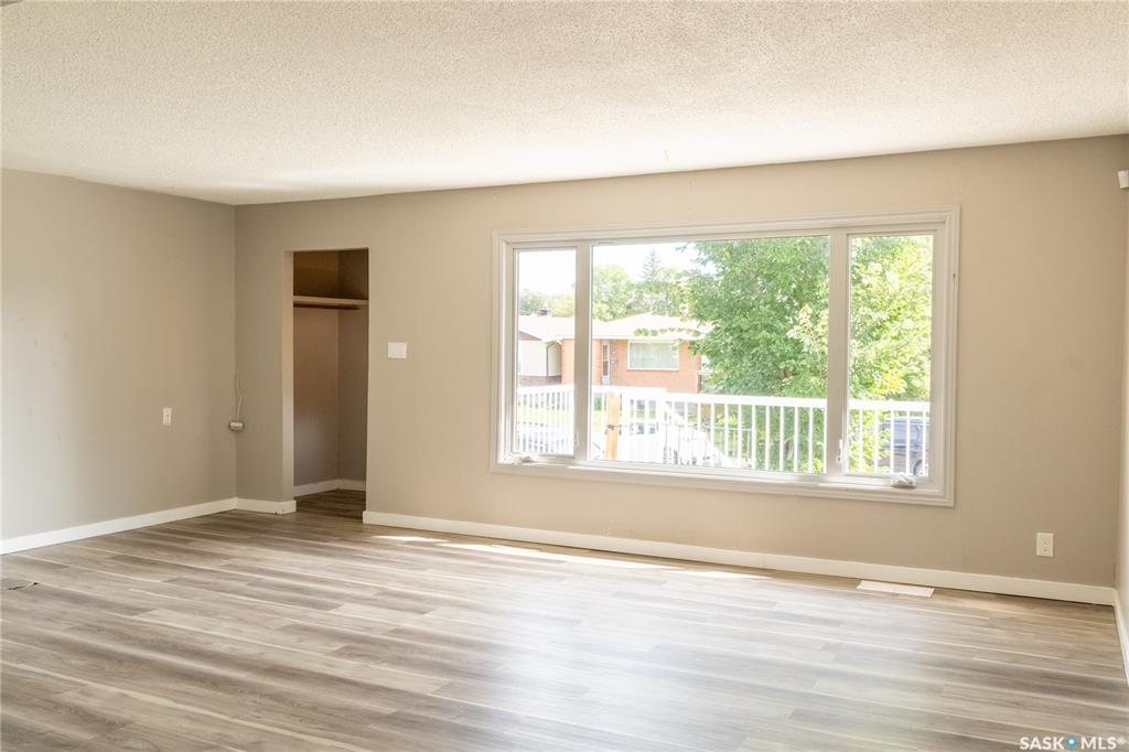 Fifth View of 2232 Mcara Street, Broders Annex, Regina, Saskatchewan, S4N 2W1
