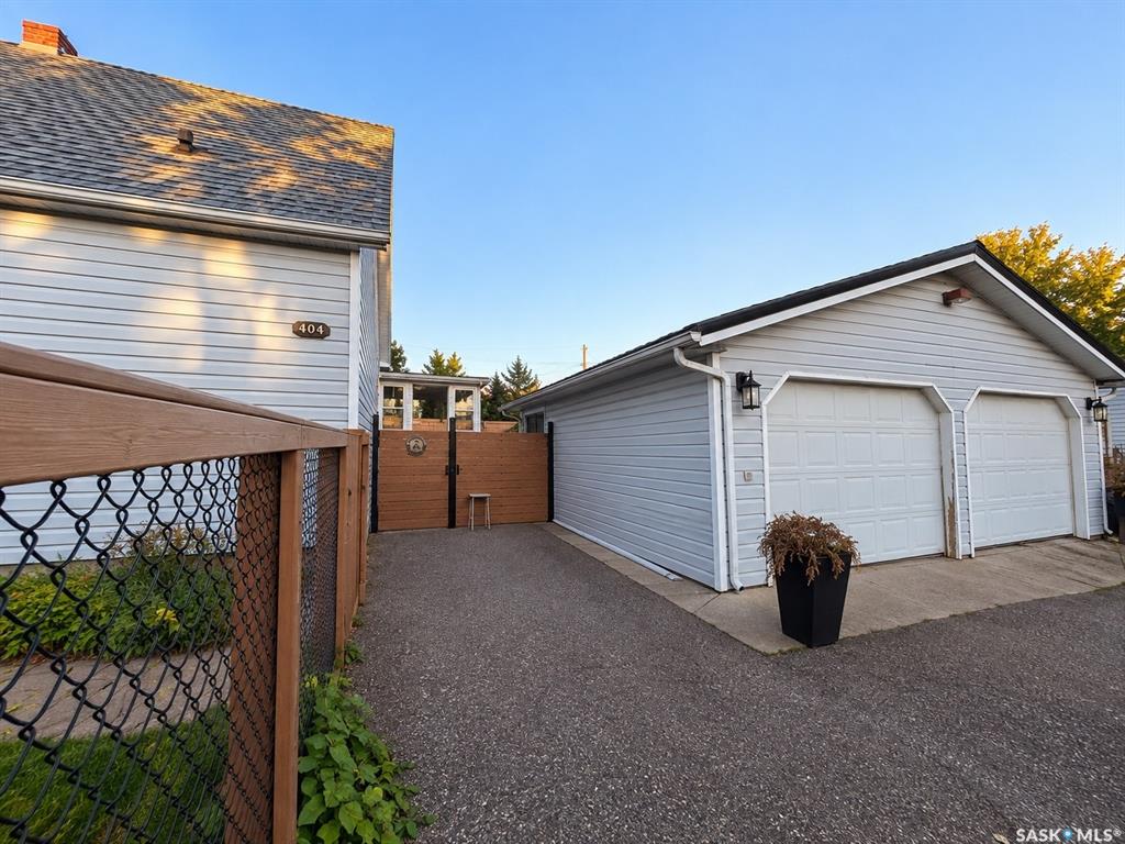 Second View of 404 Esau Street, Meadow Lake, Saskatchewan, S9X 1A4