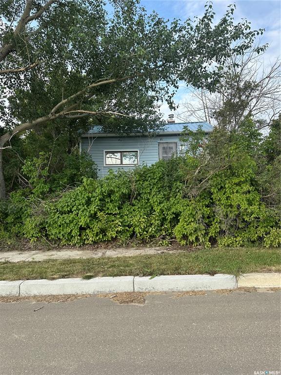 Second View of 335 Atlantic Avenue, Kerrobert, Saskatchewan, S0K 1R0
