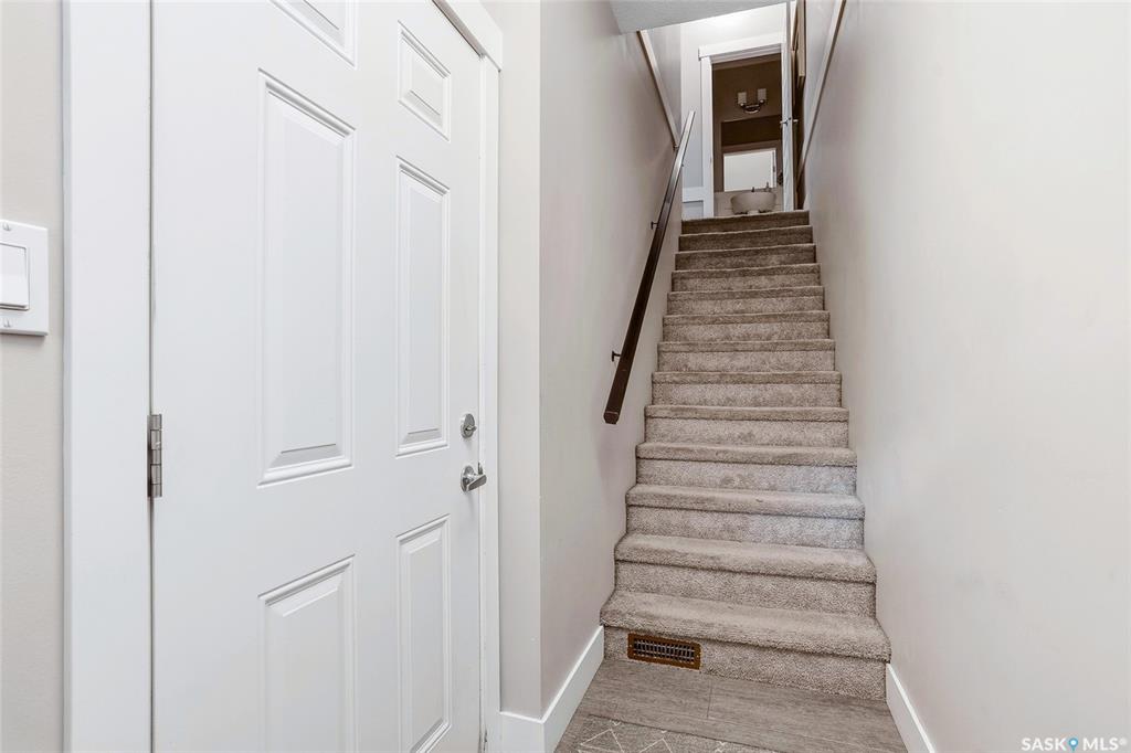 Third View of 3220 11 Th Street W #212, Montgomery Place, Saskatoon, Saskatchewan, S7M 5M4
