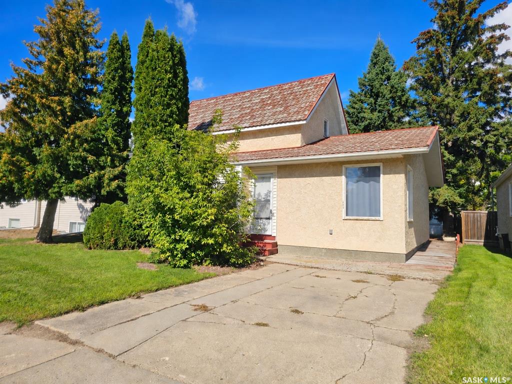 Second View of 233 3rd Avenue W, Unity, Saskatchewan, S0K 4L0