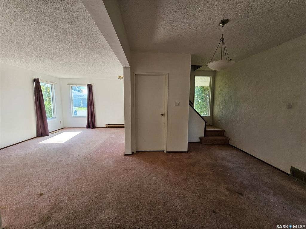 Fifth View of 233 3rd Avenue W, Unity, Saskatchewan, S0K 4L0