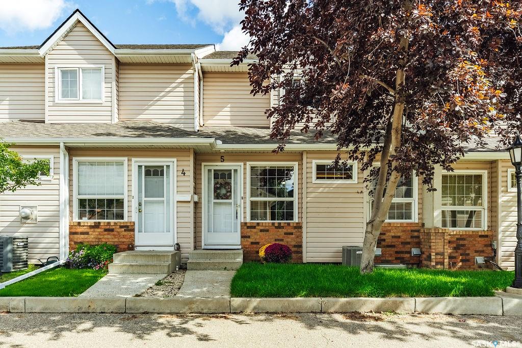 Second View of 102 Willow Street #5, Queen Elizabeth, Saskatoon, Saskatchewan, S7J 0C2
