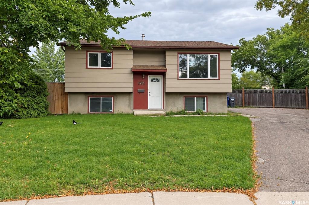 1721 H Avenue N, SK048909, Saskatchewan,