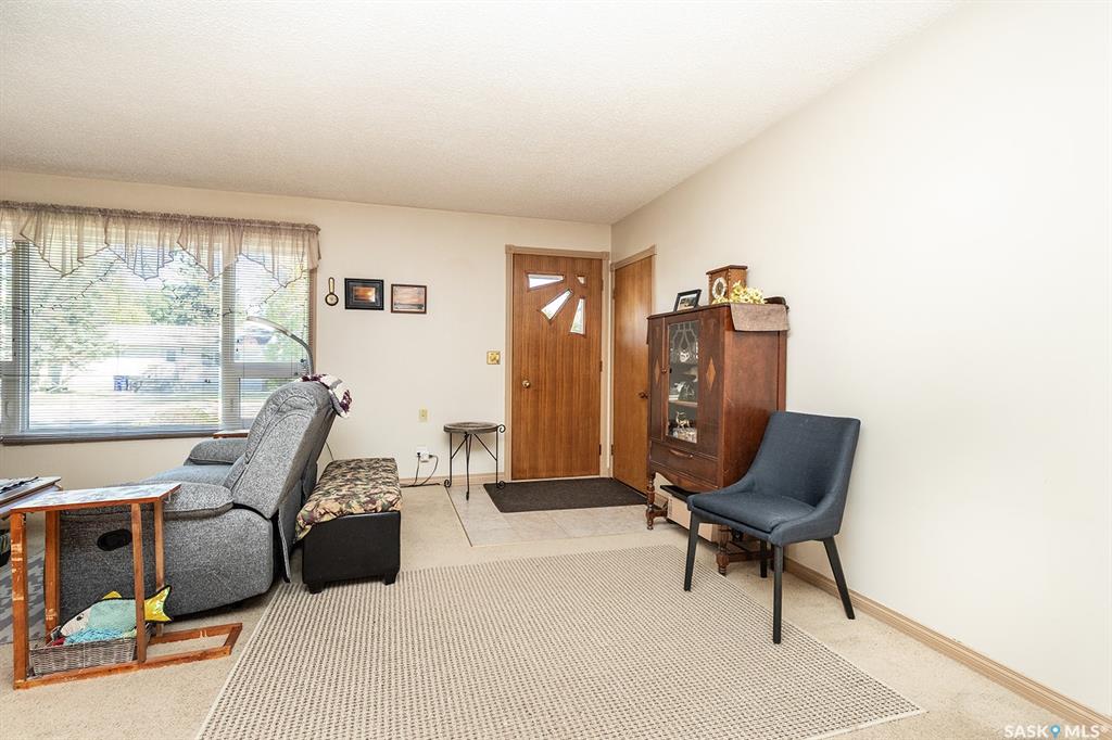 Second View of 405 4th Avenue E, Watrous, Saskatchewan, S0K 4T0