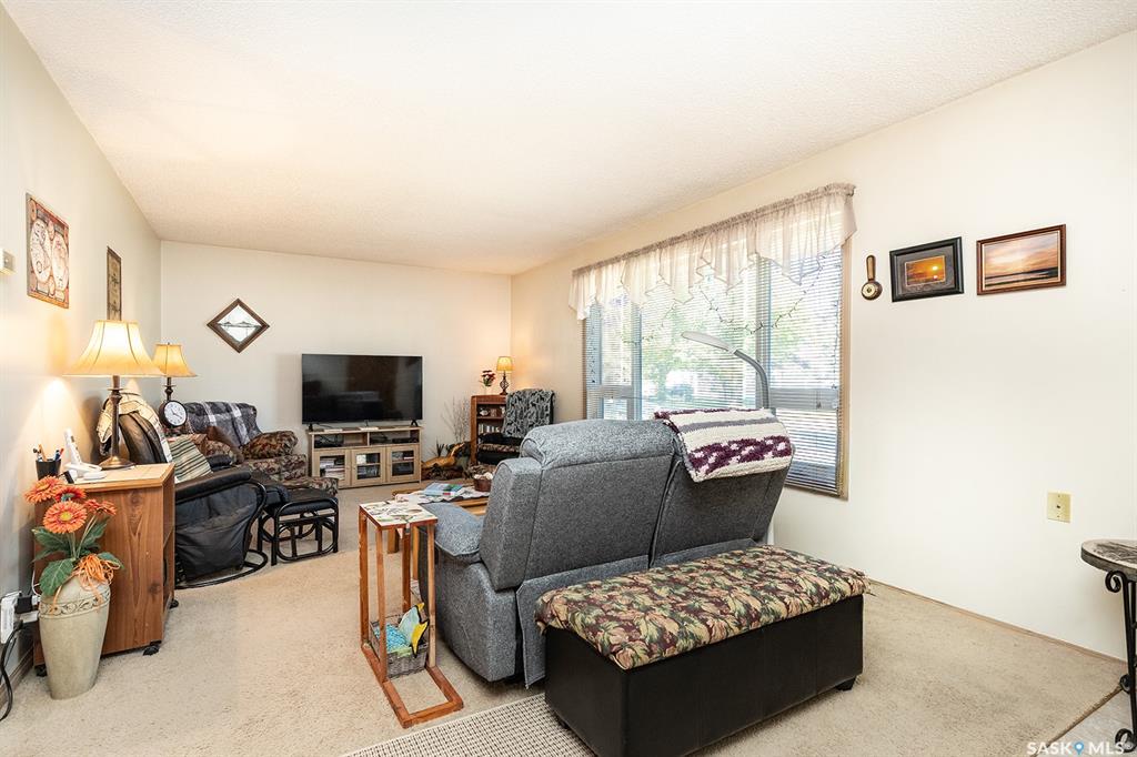 Third View of 405 4th Avenue E, Watrous, Saskatchewan, S0K 4T0