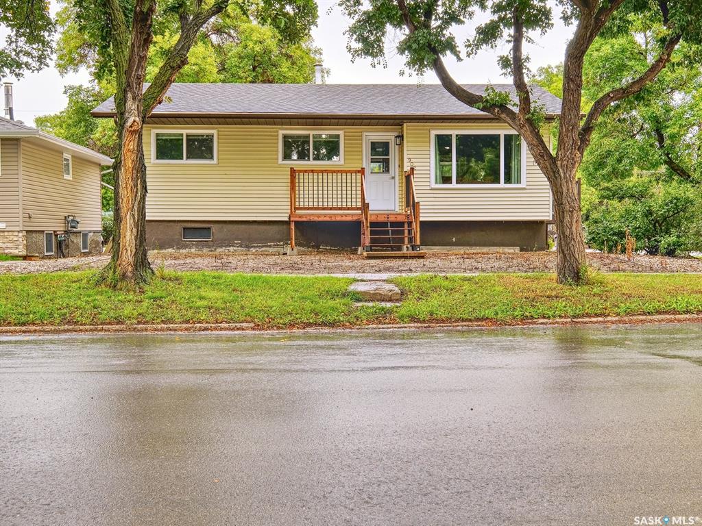 902 Main Street, SK049056, Saskatchewan,