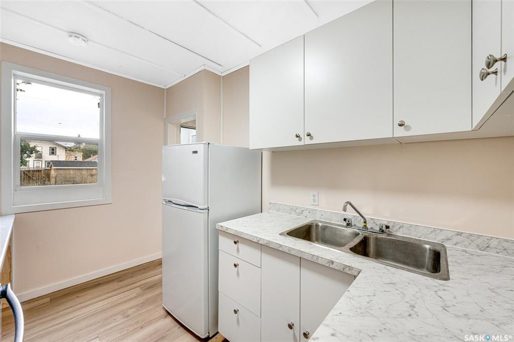 Fifth View of 321 E Avenue S, Riversdale, Saskatoon, Saskatchewan, S7M 1S2