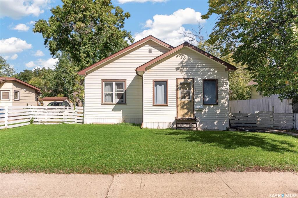 410 Grandview Street W, SK049109, Saskatchewan,