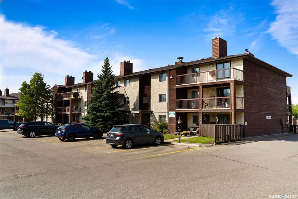 31 Rodenbush Drive #202, SK049121, Saskatchewan,
