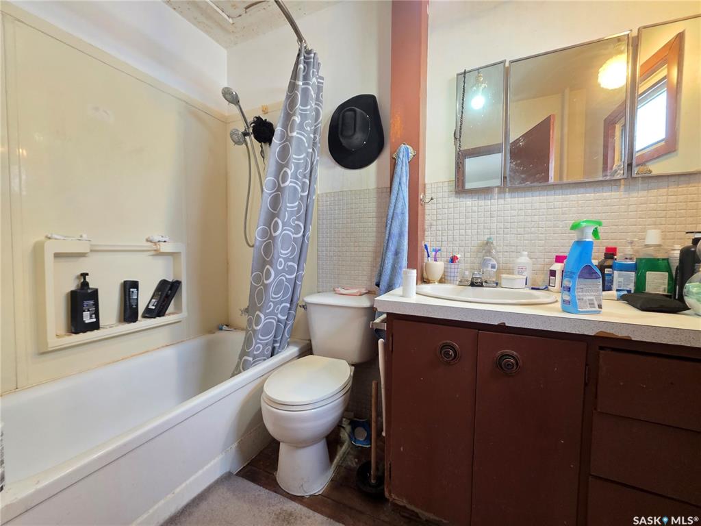 Fifth View of 5460 Kings Avenue, Gull Lake, Saskatchewan, S0N 1A0