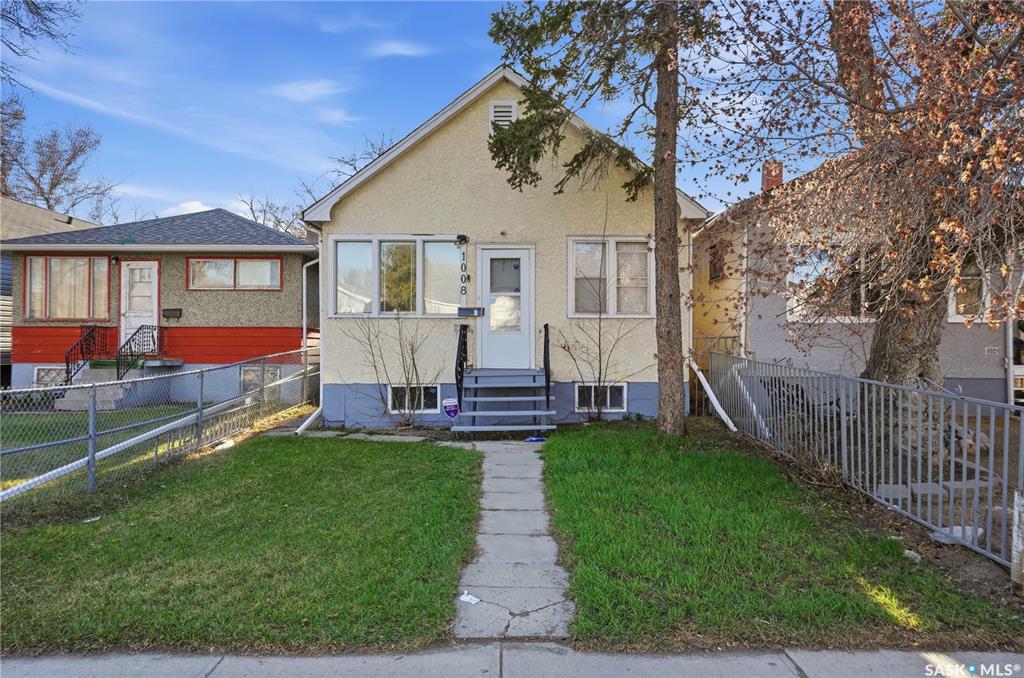 MLS® listing #SK049129 for sale located at 1008 Retallack Street