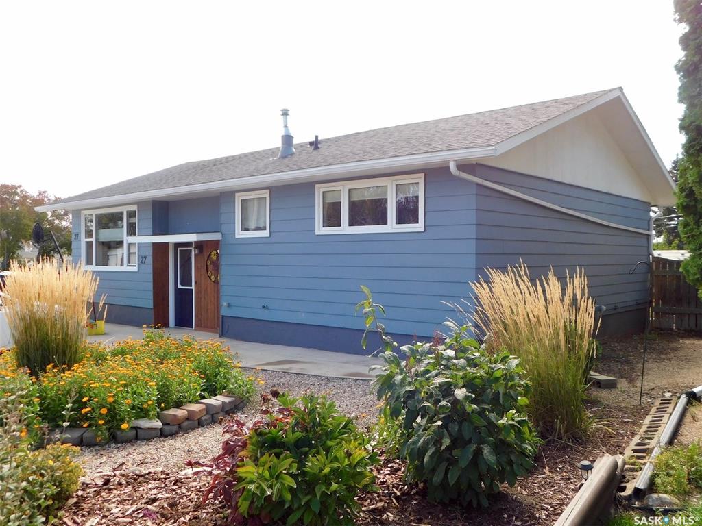 Second View of 27 Kasper Crescent, Assiniboia, Saskatchewan, S0H 0B0
