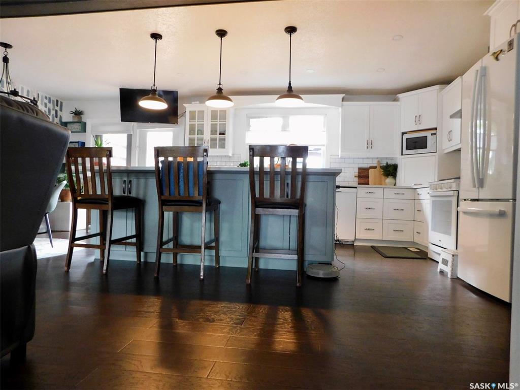 Fourth View of 27 Kasper Crescent, Assiniboia, Saskatchewan, S0H 0B0