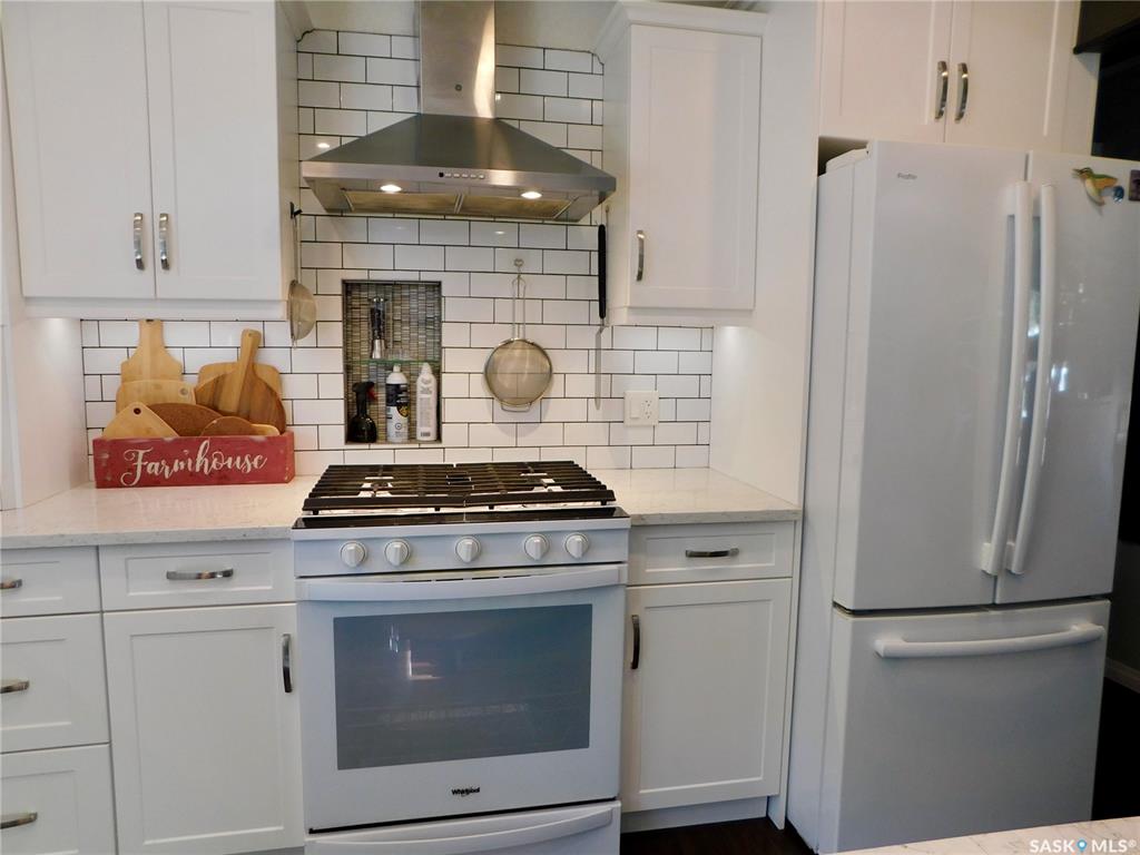 Fifth View of 27 Kasper Crescent, Assiniboia, Saskatchewan, S0H 0B0