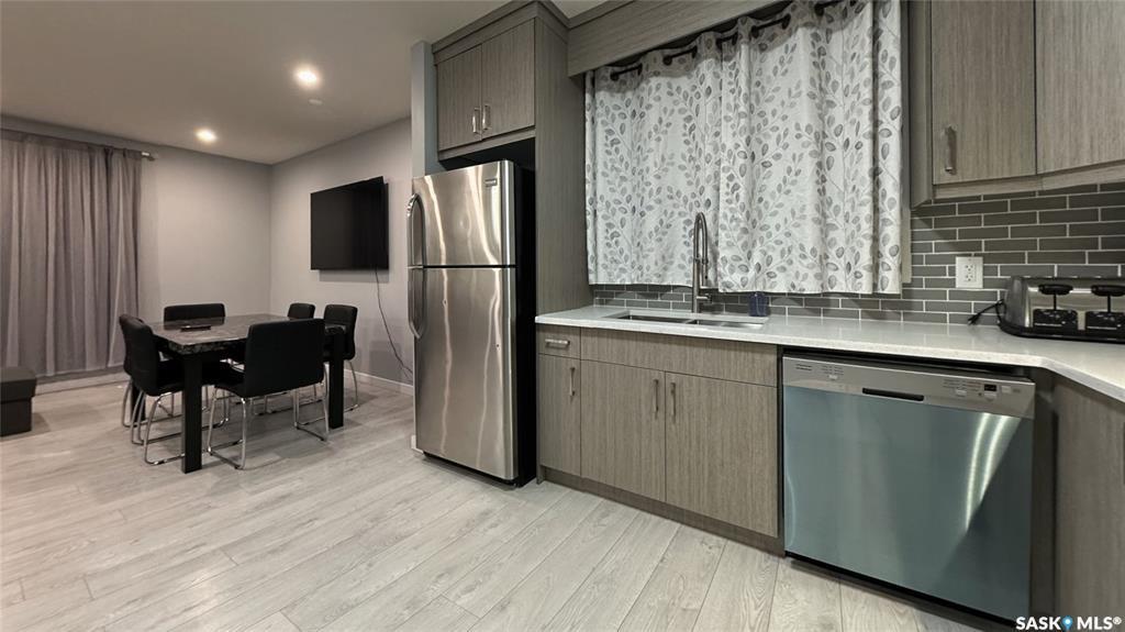 Fifth View of 5 Malta Crescent, Massey Place, Saskatoon, Saskatchewan, S7L 3V9