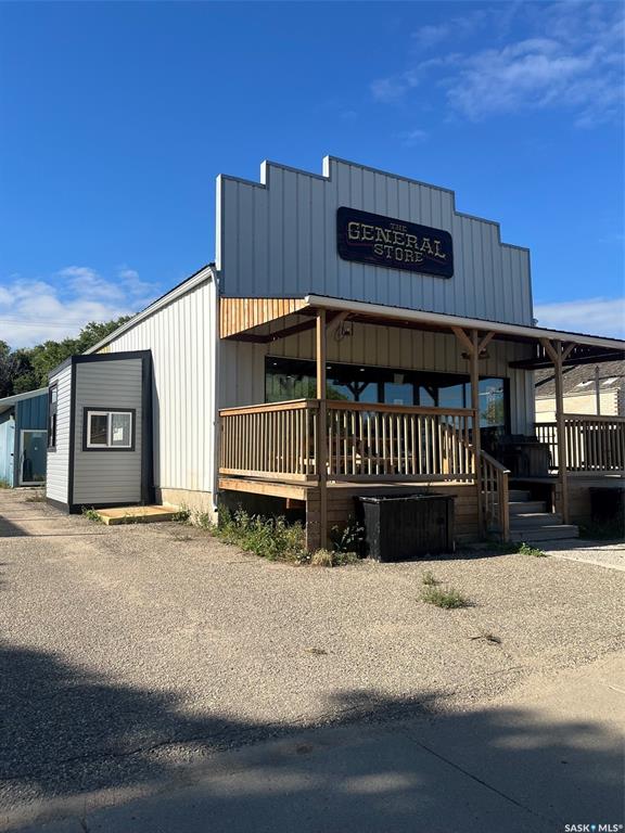 Second View of 634 Fourth Street, Eastend, Estevan, Saskatchewan, S4A 0V5