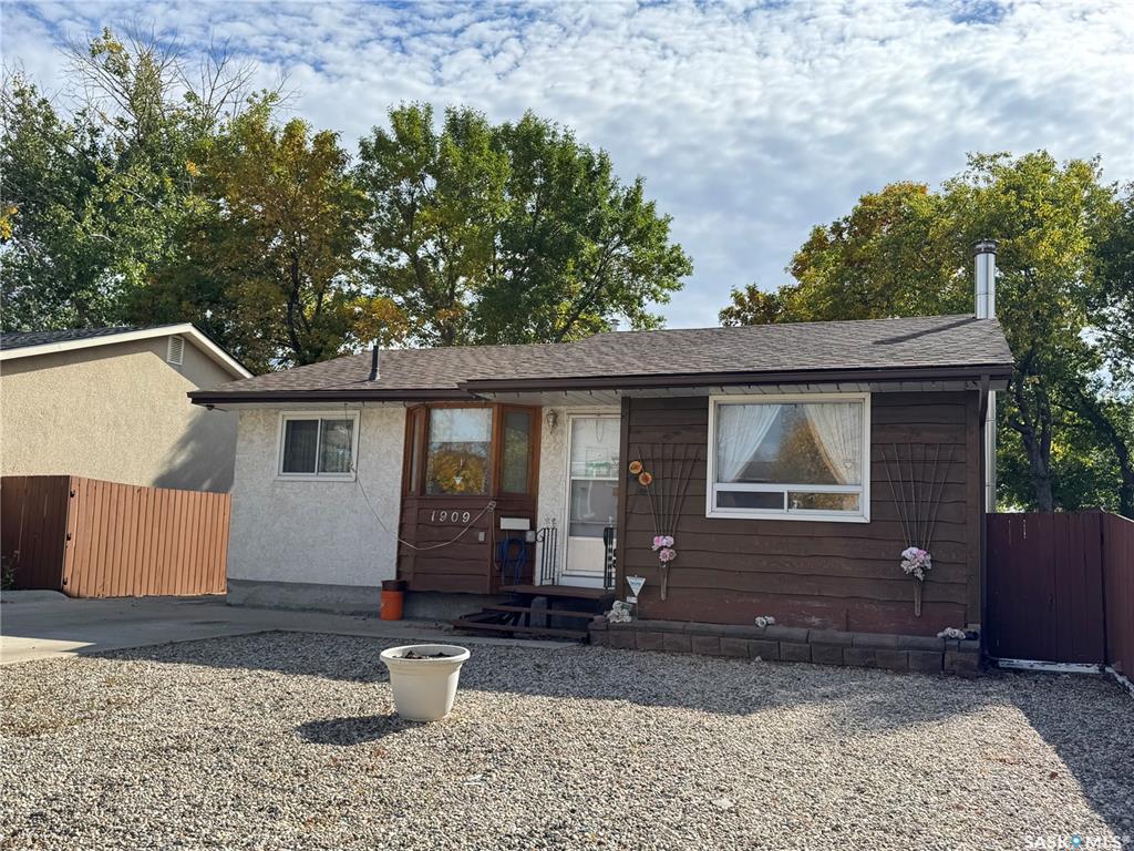 1909 7th Avenue E, SK049309, Saskatchewan,