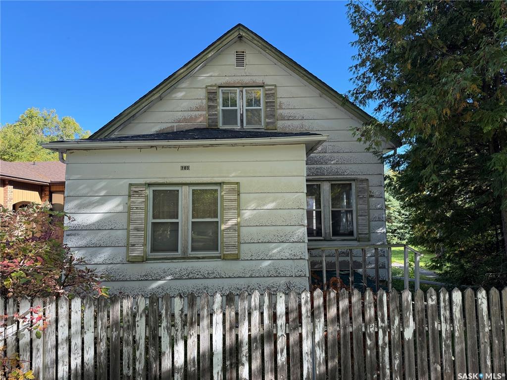 203 6th Avenue W, SK049335, Saskatchewan,