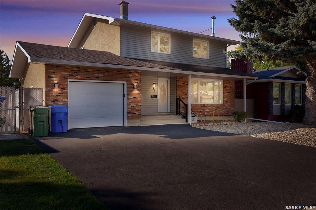 MLS® listing #SK049467 for sale located at 35 Litzenberger Crescent