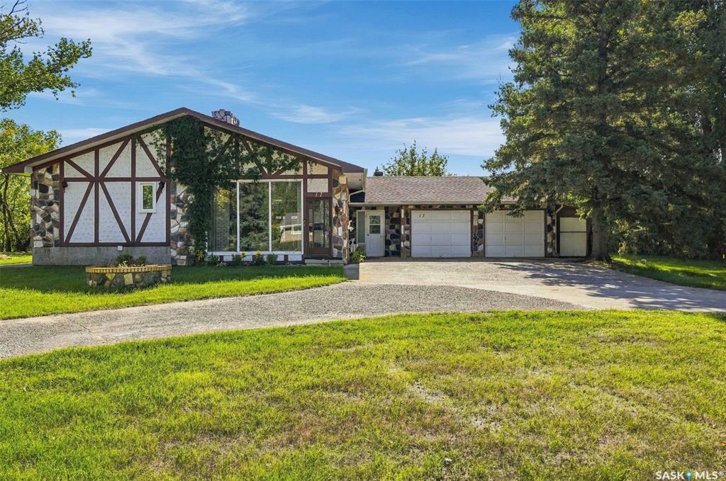 MLS® listing #SK049490 for sale located at 17 Hummingbird Bay