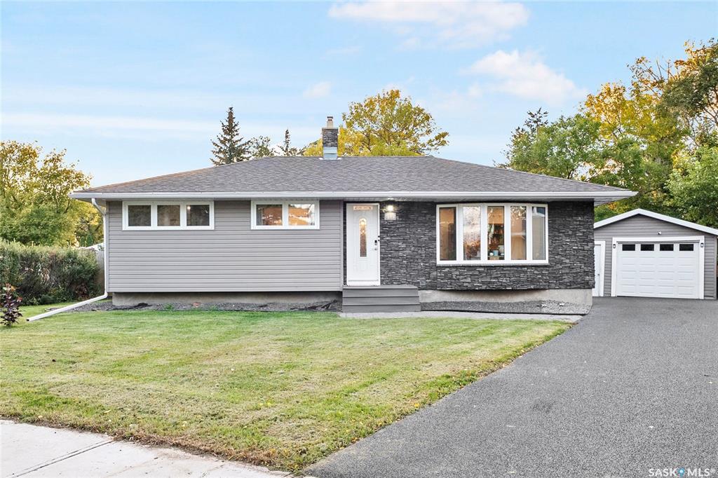MLS® listing #SK049505 for sale located at 16 Lipton Place