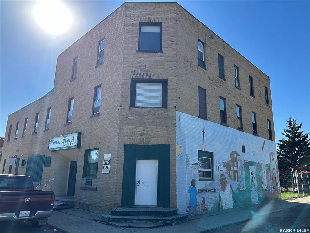 MLS® listing #SK049563 for sale located at 102 Main Street