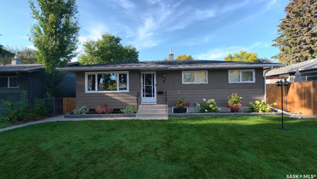 37 Dunning Crescent, SK049663, Saskatchewan,