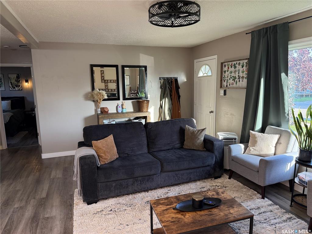 Fourth View of 405 6th Avenue W, Nipawin, Saskatchewan, S0E 1E0