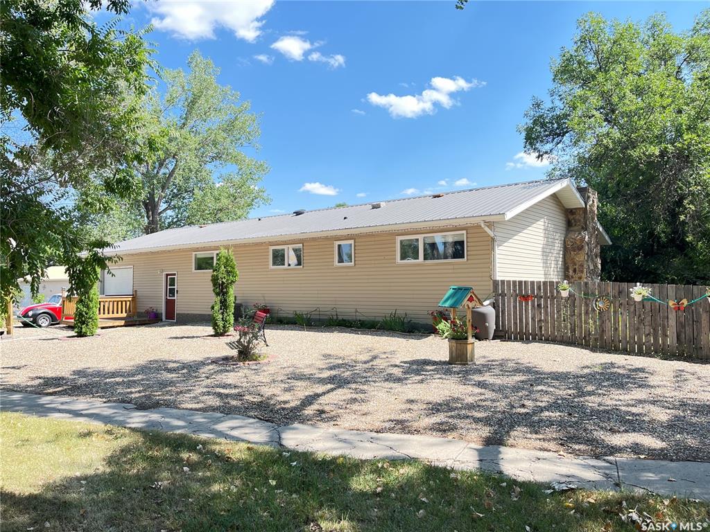 Second View of 202 Hood Street, Maple Creek, Saskatchewan, S0N 1N0