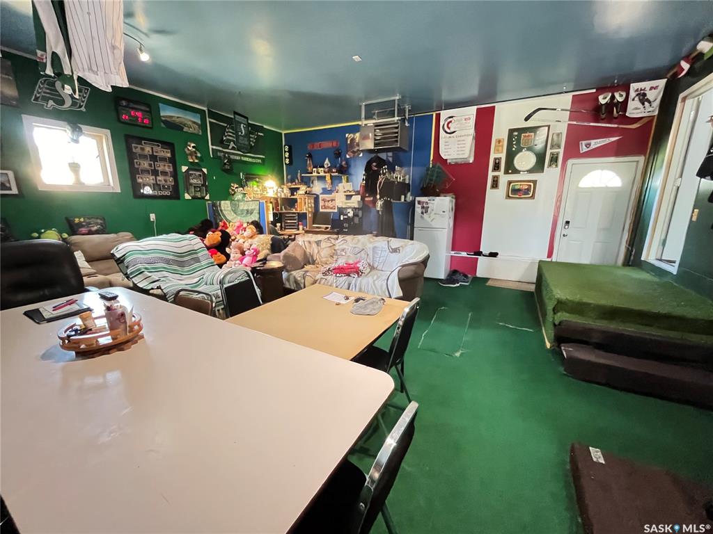 Third View of 202 Hood Street, Maple Creek, Saskatchewan, S0N 1N0