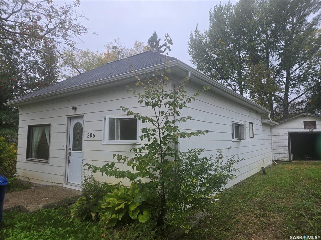Second View of 206 Osler Street, Windthorst, Saskatchewan, S0G 5G0