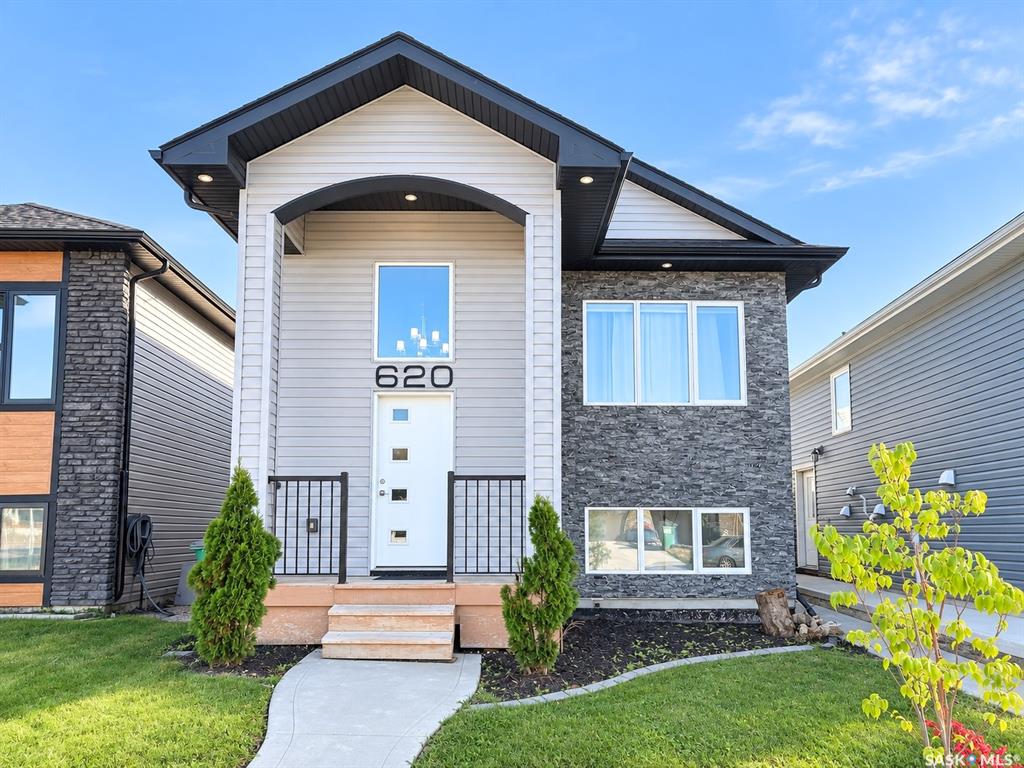 620 Ells Crescent, SK049692, Saskatchewan,