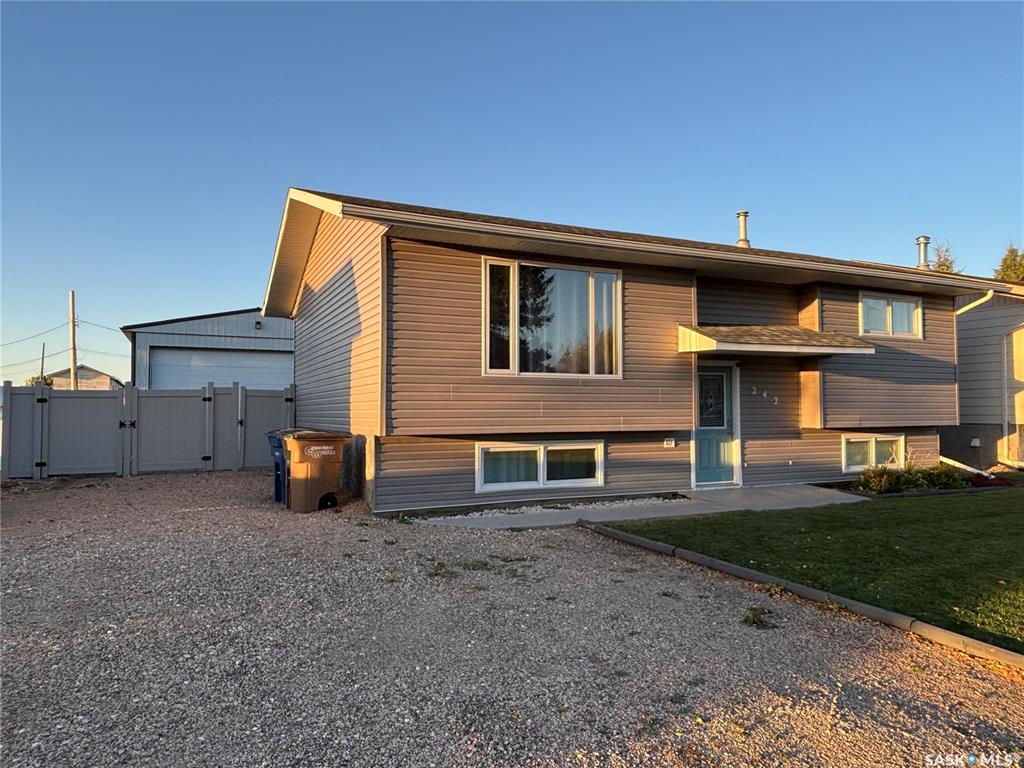 Third View of 242 Lendrum Street, Melfort, Saskatchewan, S0E 1A0