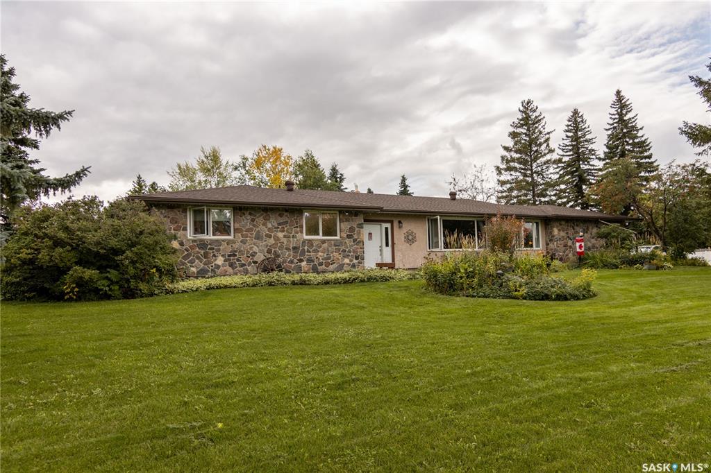 Second View of 517 East Drive, Esterhazy, Saskatchewan, S0A 0X0