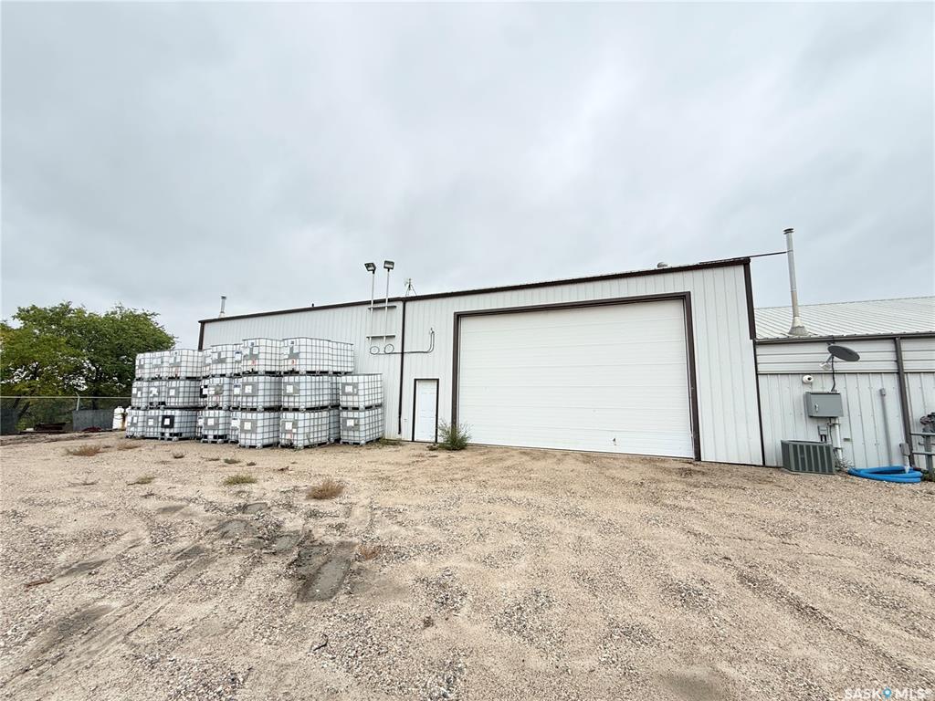 Fourth View of 118 122 Perkins Street, Estevan, Saskatchewan, S4A 2K1