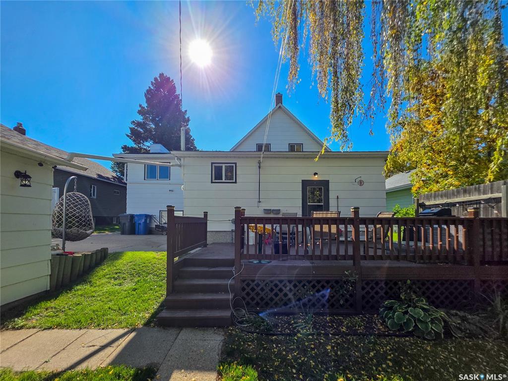 Fourth View of 242 6th Avenue E, Melville, Saskatchewan, S0A 2P0
