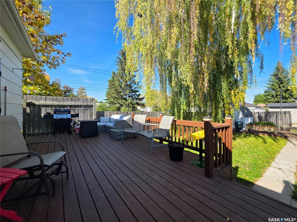 Fifth View of 242 6th Avenue E, Melville, Saskatchewan, S0A 2P0