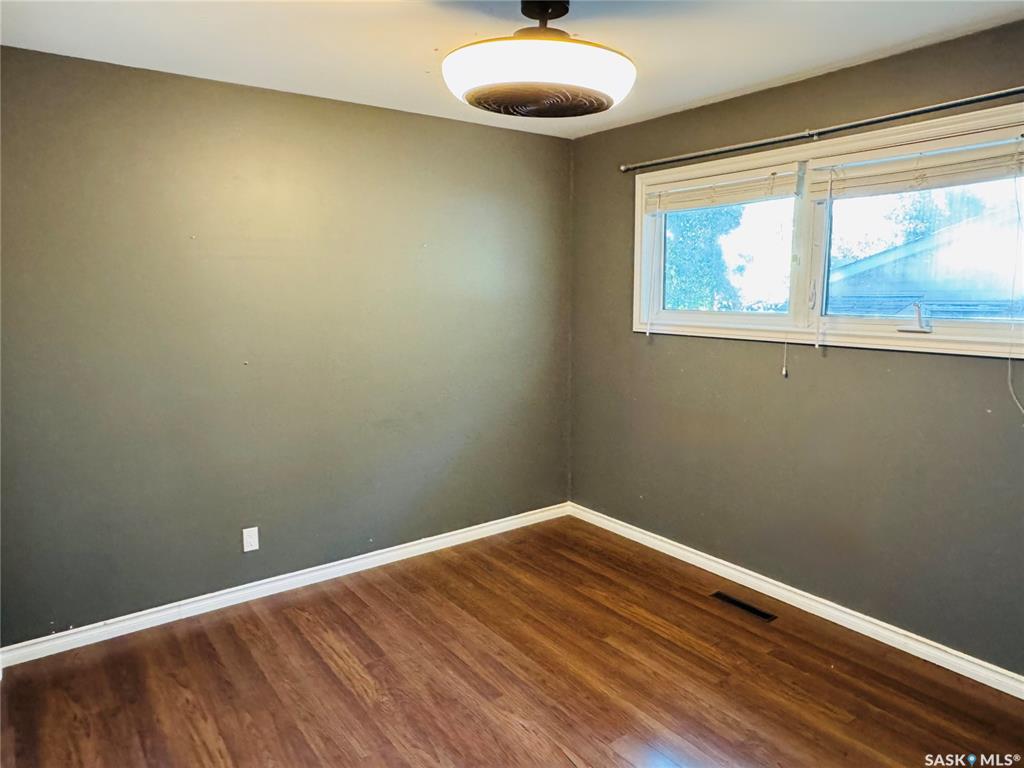 Third View of 520 Montague Street, Coronation Park, Regina, Saskatchewan, S4R 3W5